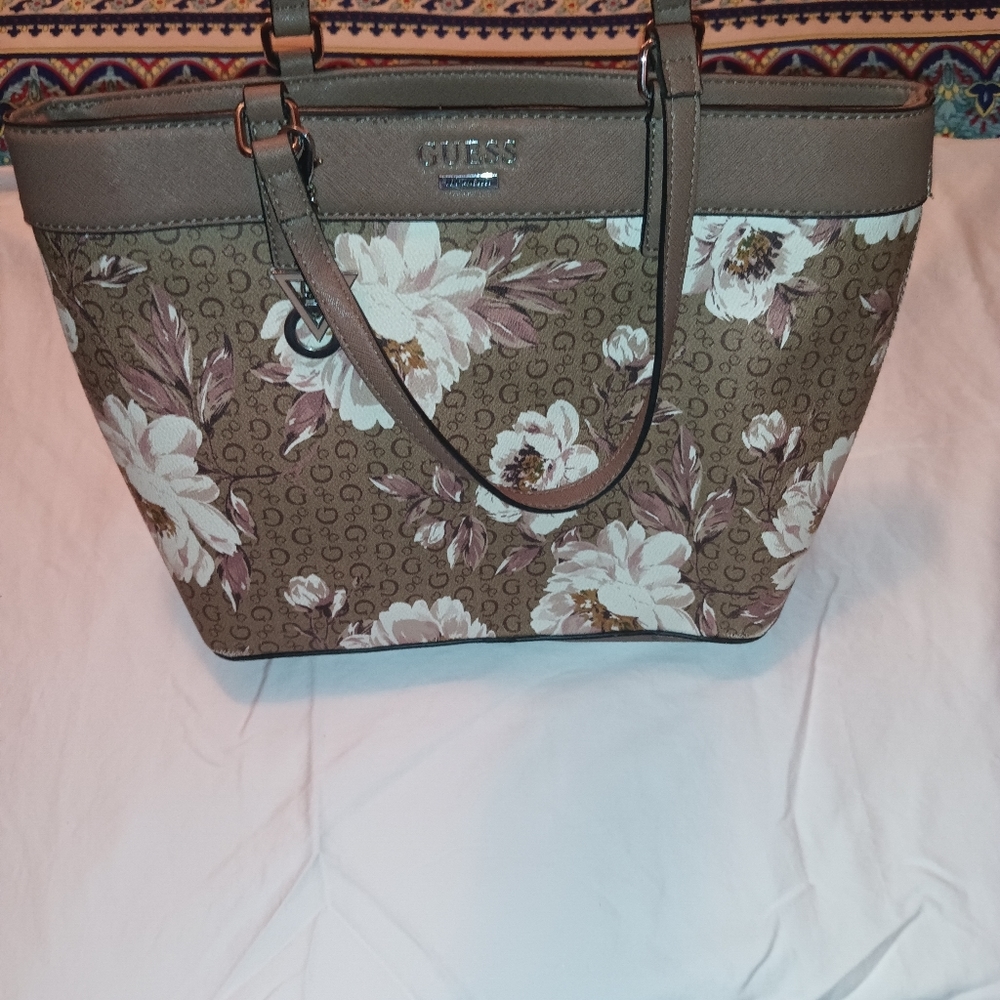 Guess purse
